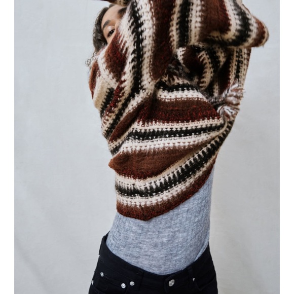 Zara | Wool Alpaca Limited Edition Striped Beatnik Sweater - Picture 5 of 6